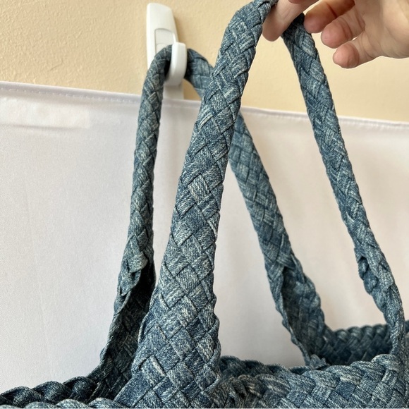 LARGE WOVEN TOTE BAG W MATCHING COSMETIC CASE ORGANIZER VERSATILE MODERN CHIC - Picture 6 of 11